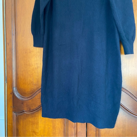 Uniqlo 100% Wool Navy Turtleneck Balloon Sleeve Midi Sweater Dress - Picture 4 of 9